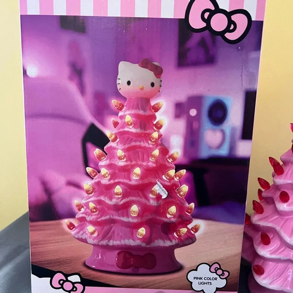 Hello Kitty Pink Ceramic Christmas Tree with Lights 11” NEW - Picture 3 of 7